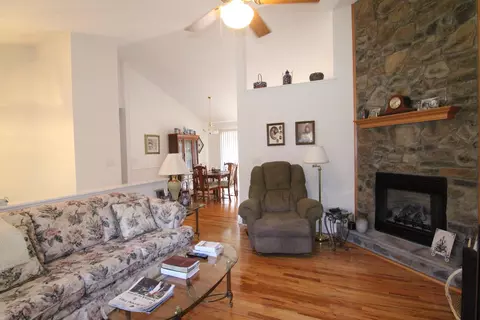 1424 Old Station Loop, Hardy, VA 24101 photo 7
