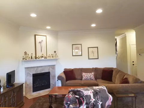 861 Walhalla Ct, Roanoke, VA 24019 photo 3