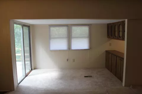 116 Wade St, Goodview, VA 24095 photo 5