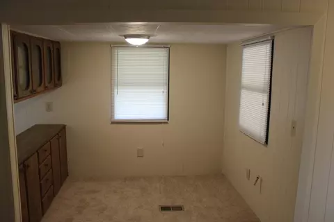 116 Wade St, Goodview, VA 24095 photo 4