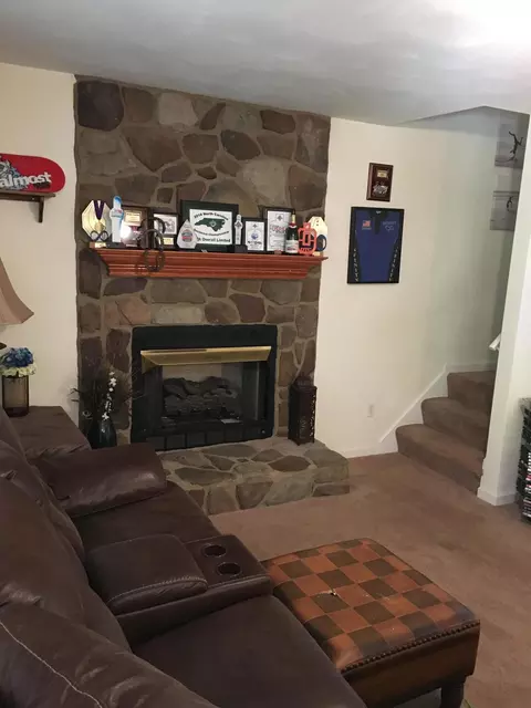 109 View Dr, Goodview, VA 24095 photo 7