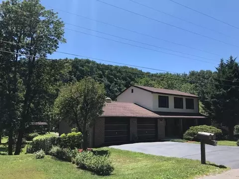 2131 Evergreen Rd, Covington, VA 24426 photo 2