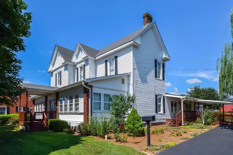 1007 Hershberger Rd NW, Roanoke, VA 24012 photo 1