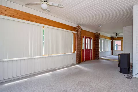 1007 Hershberger Rd NW, Roanoke, VA 24012 photo 3
