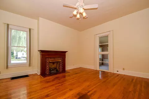 1007 Hershberger Rd NW, Roanoke, VA 24012 photo 6