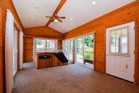 1007 Hershberger Rd NW, Roanoke, VA 24012 photo 9