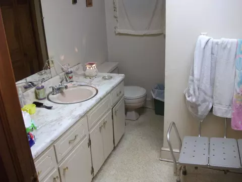 6818 Franklin St, Ferrum, VA 24088 photo 4