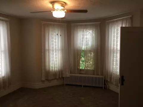 201 E Prospect St, Covington, VA 24426 photo 11