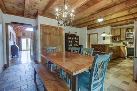 631 Spreading Spring Rd, Buchanan, VA 24066 photo 12