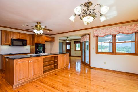 953 Webster Rd, Roanoke, VA 24012 photo 4