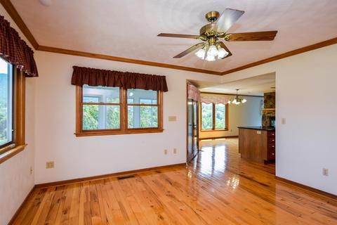 953 Webster Rd, Roanoke, VA 24012 photo 6