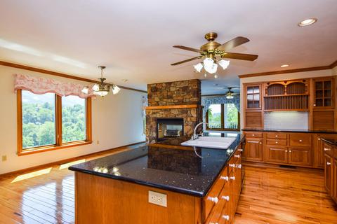 953 Webster Rd, Roanoke, VA 24012 photo 5