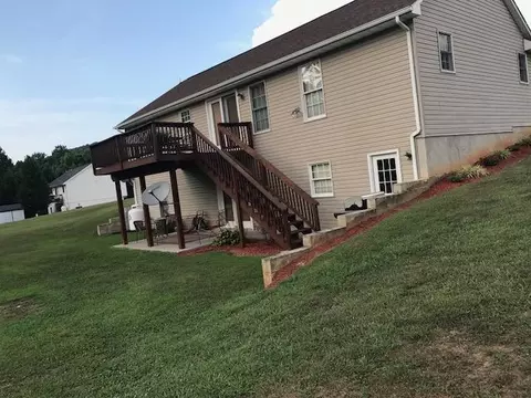 1213 Navigation Pt, Goodview, VA 24095 photo 18