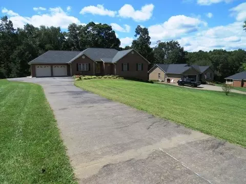 194 Winthrop Rd, Ridgeway, VA 24148 photo 2