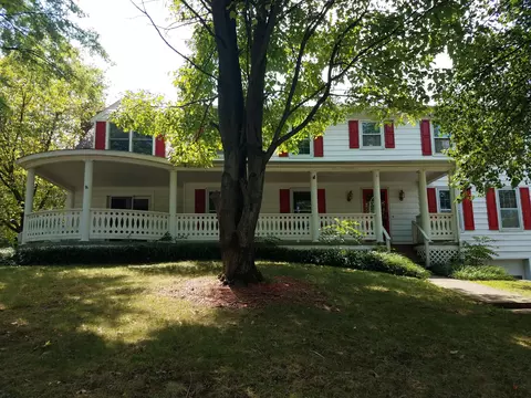 2007 Millstream Dr, Salem, VA 24153 photo 1
