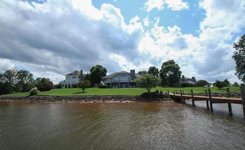 2900 Waters Edge Dr, Penhook, VA 24137 photo 88