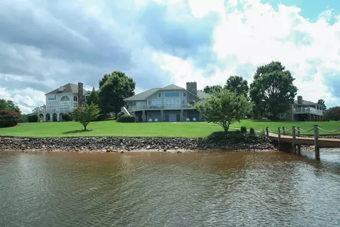 2900 Waters Edge Dr, Penhook, VA 24137 photo 87
