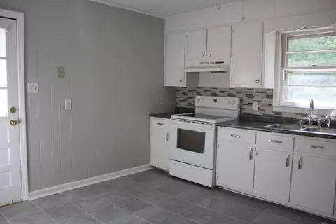 703 Murray Hill Ln, Bassett, VA 24055 photo 6