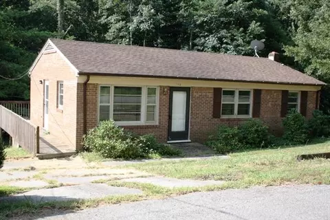 703 Murray Hill Ln, Bassett, VA 24055 photo 1