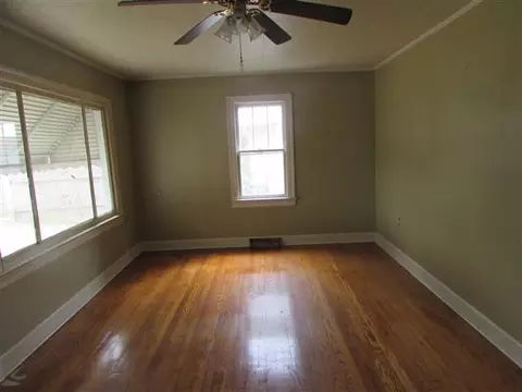 2016 S Carpenter Dr, Covington, VA 24426 photo 6