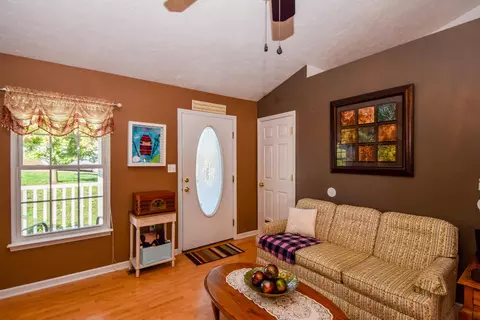 1009 Mohawk Ave NE, Roanoke, VA 24012 photo 3