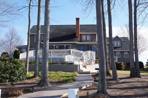 425 Island View Dr, Penhook, VA 24137 photo 75