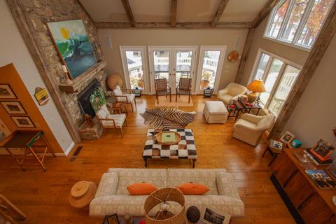 425 Island View Dr, Penhook, VA 24137 photo 16