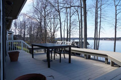 425 Island View Dr, Penhook, VA 24137 photo 63