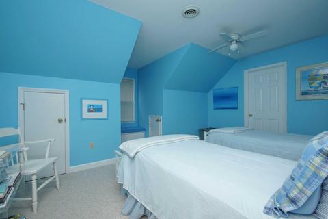 425 Island View Dr, Penhook, VA 24137 photo 49