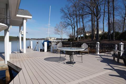 425 Island View Dr, Penhook, VA 24137 photo 69
