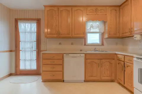 6053 Ruebush Rd, Dublin, VA 24084 photo 8