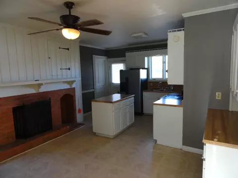 95 Main St, Eagle Rock, VA 24085 photo 10