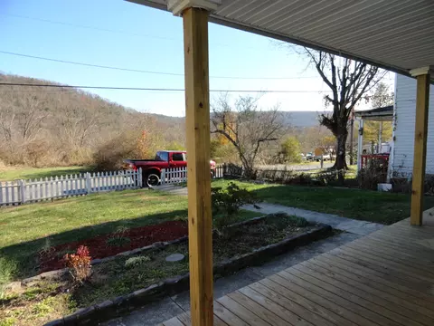 95 Main St, Eagle Rock, VA 24085 photo 3