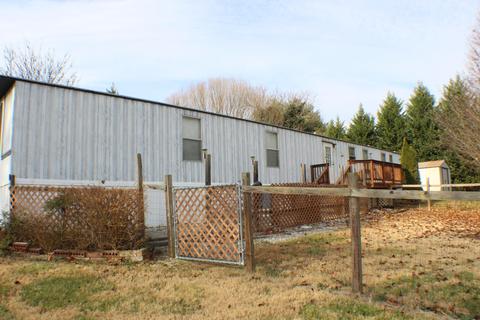 102 Cherokee Ln, Thaxton, VA 24174 photo 4