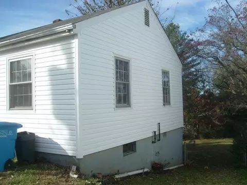 2114 Fallon Ave SE, Roanoke, VA 24013 photo 2