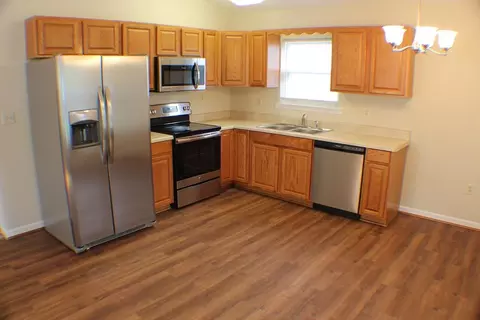 712 Elm Ave SE, Roanoke, VA 24013 photo 3