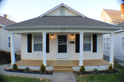 712 Elm Ave SE, Roanoke, VA 24013 photo 2
