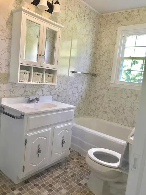 6684 Wilderness Rd, Dublin, VA 24084 photo 7