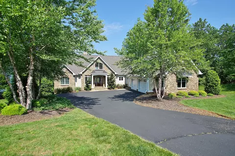 171 Mountain Shore Dr, Penhook, VA 24137 photo 2