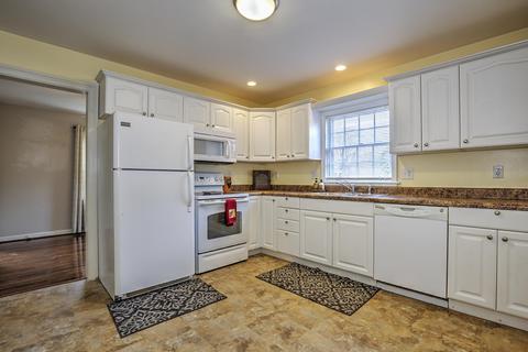 2802 Spring Rd SW, Roanoke, VA 24015 photo 2