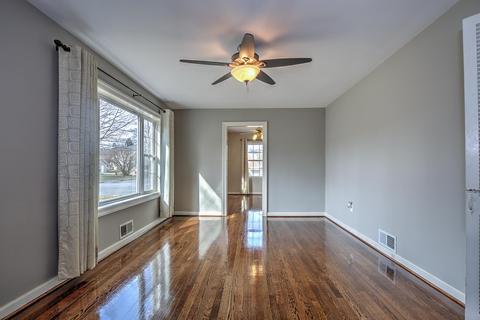 2802 Spring Rd SW, Roanoke, VA 24015 photo 5