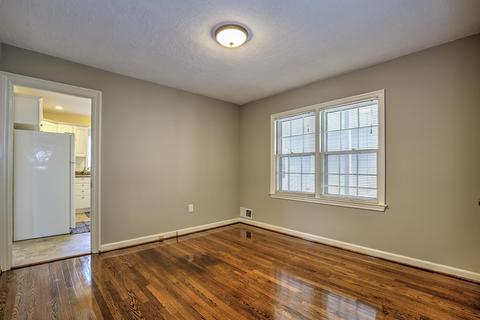 2802 Spring Rd SW, Roanoke, VA 24015 photo 11