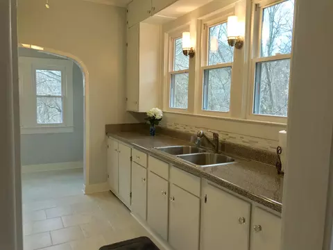 321 Third St, Clifton Forge, VA 24422 photo 4