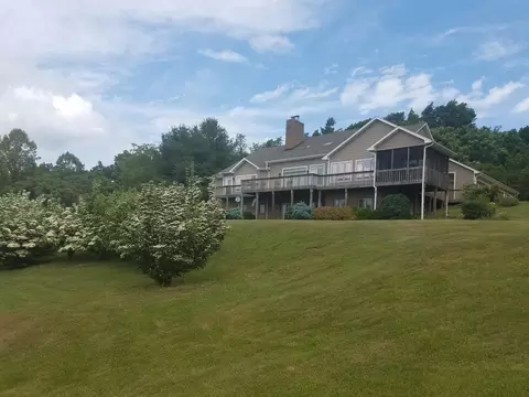 9237 Patterson Dr, Bent Mountain, VA 24059 photo 5
