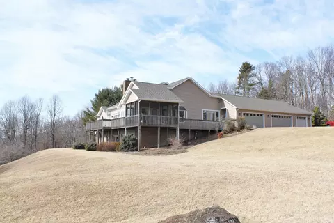 9237 Patterson Dr, Bent Mountain, VA 24059 photo 6
