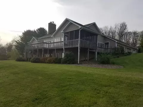 9237 Patterson Dr, Bent Mountain, VA 24059 photo 4