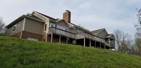 9237 Patterson Dr, Bent Mountain, VA 24059 photo 13