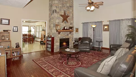 2365 Lipscomb Rd, Moneta, VA 24121 photo 4