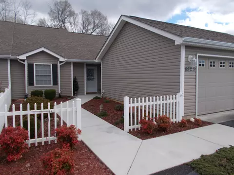 8523 Pineflat Ln, Roanoke, VA 24019 photo 1
