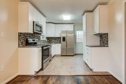 618 E Augusta Ave, Vinton, VA 24179 photo 4